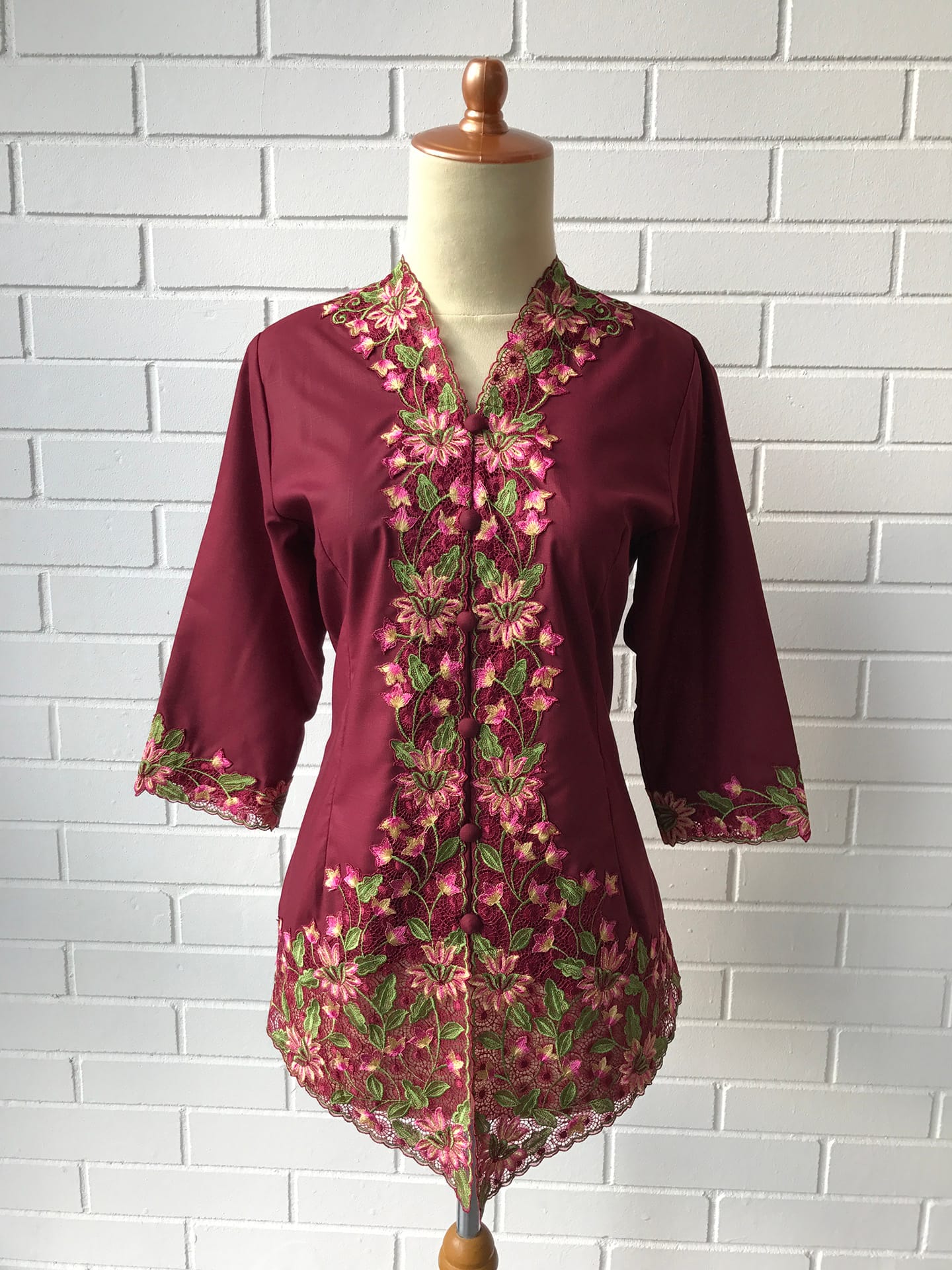 Kebaya Adelia Maroon - Royal Kebaya