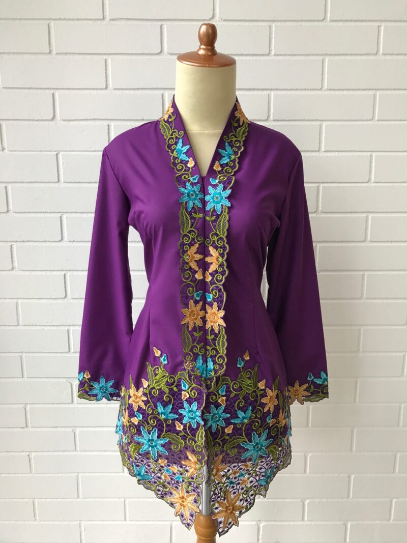 Kebaya Omaira Purple