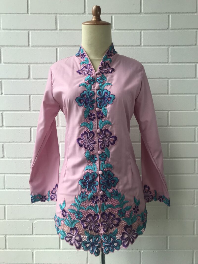 Kebaya Fadia Light Pink