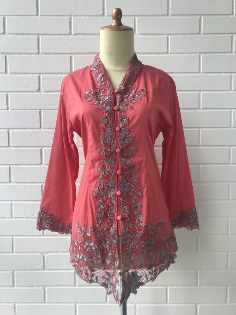 Kebaya Munira Pink