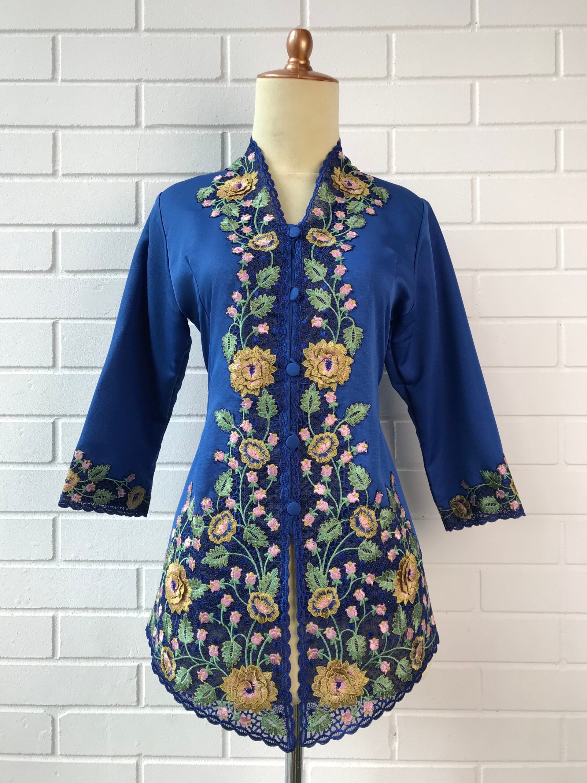 Kebaya Sabrina Royal Blue – Royal Kebaya