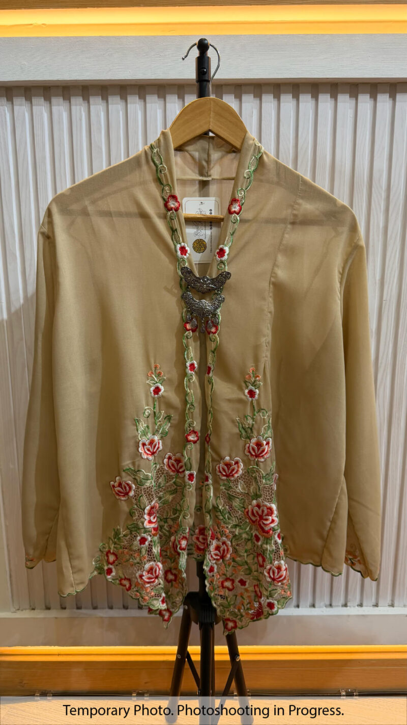 Kebaya Azrinah in Dark Cream