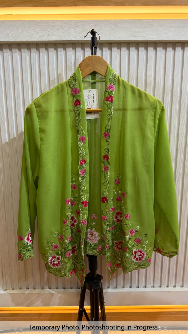 Kebaya Ghashiah in Light Green