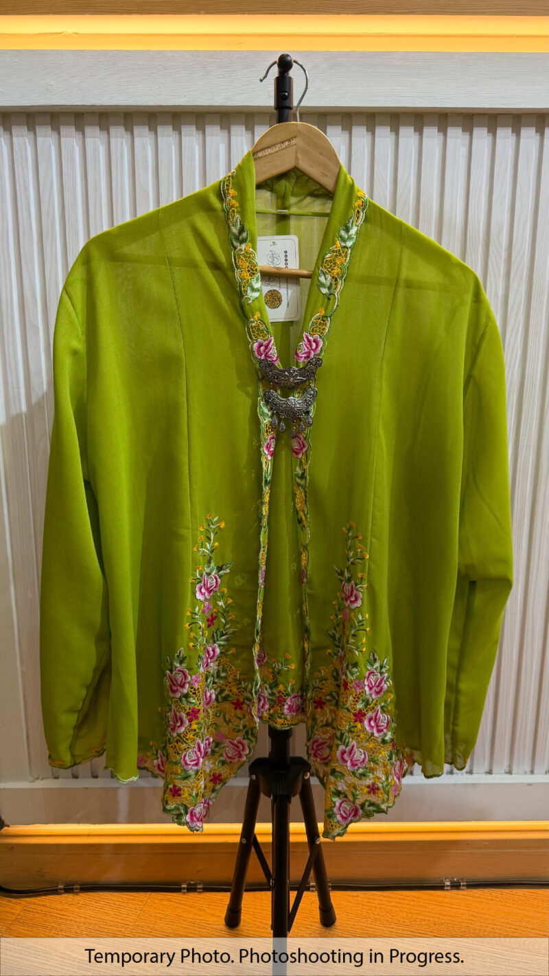 Kebaya Qistina in Lime Green