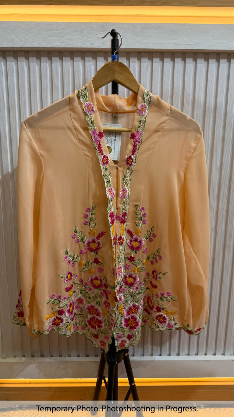 Iffah Kebaya in Peach