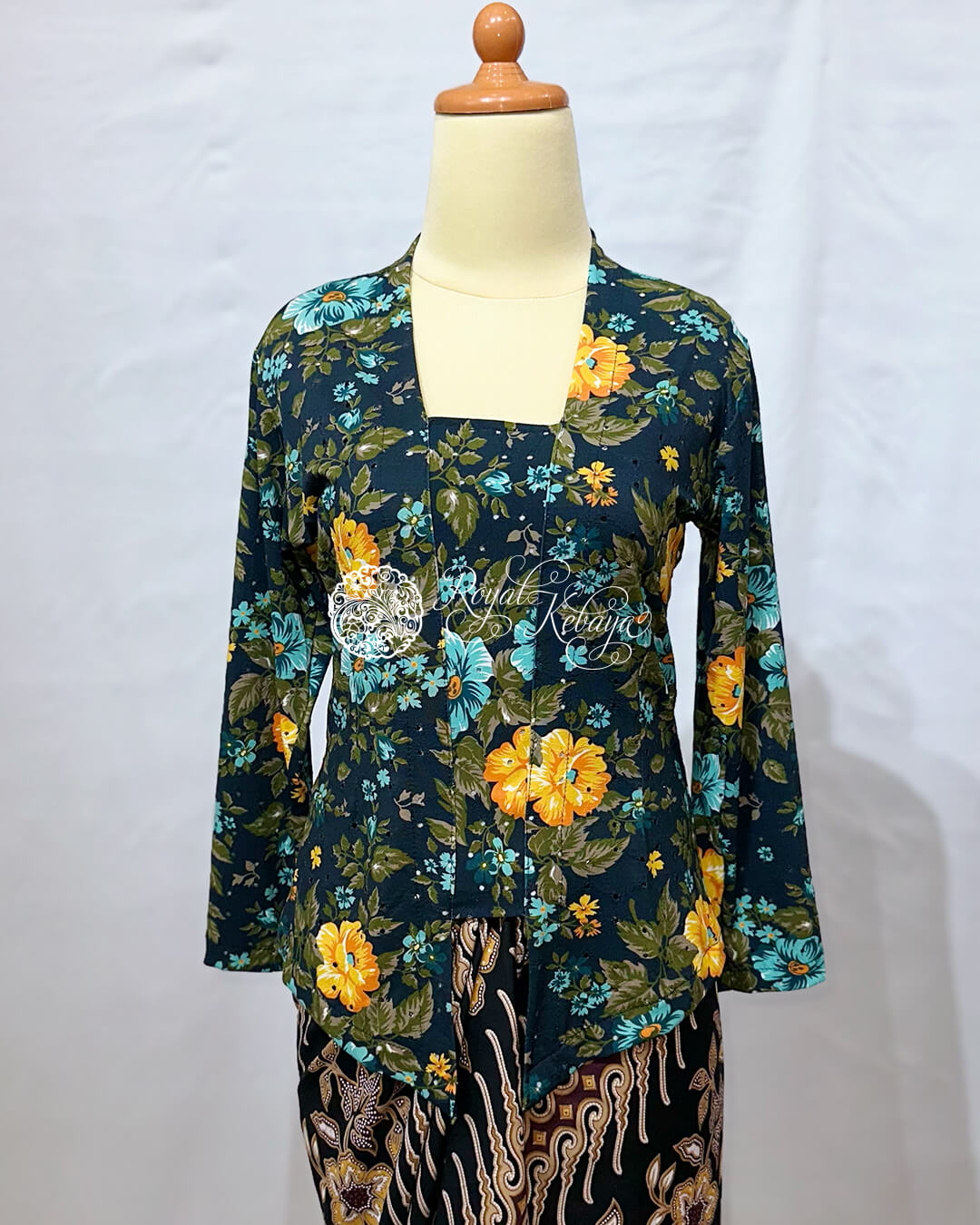 Kebaya Lashira in Navy Blue Orange