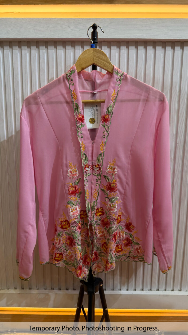 Nabeela Kebaya in Light Pink