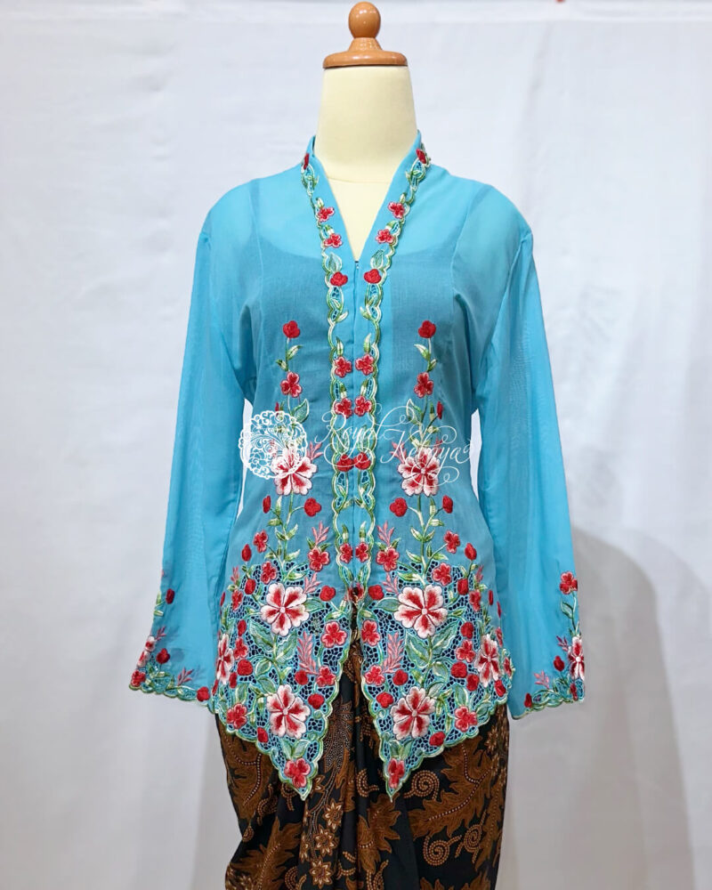 Roslyna Kebaya in Blue