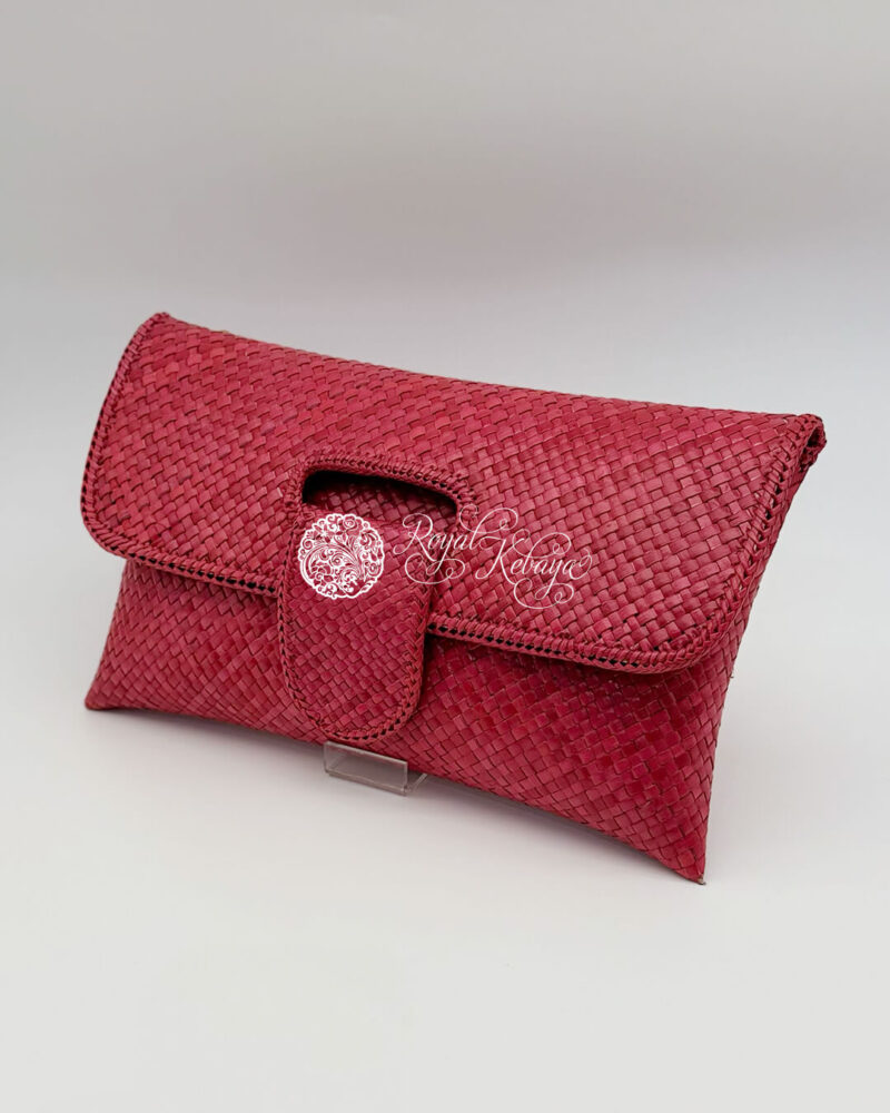 Qabila Clutch in Brown Red