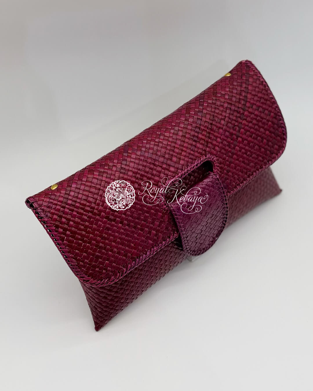 Qabila Woven Clutch in Night Bordeaux - Image 3