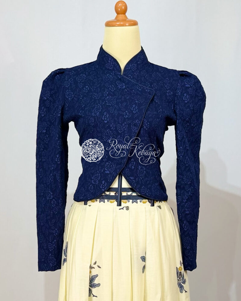 Qadira Crop Janggan Kebaya in Prussian Blue