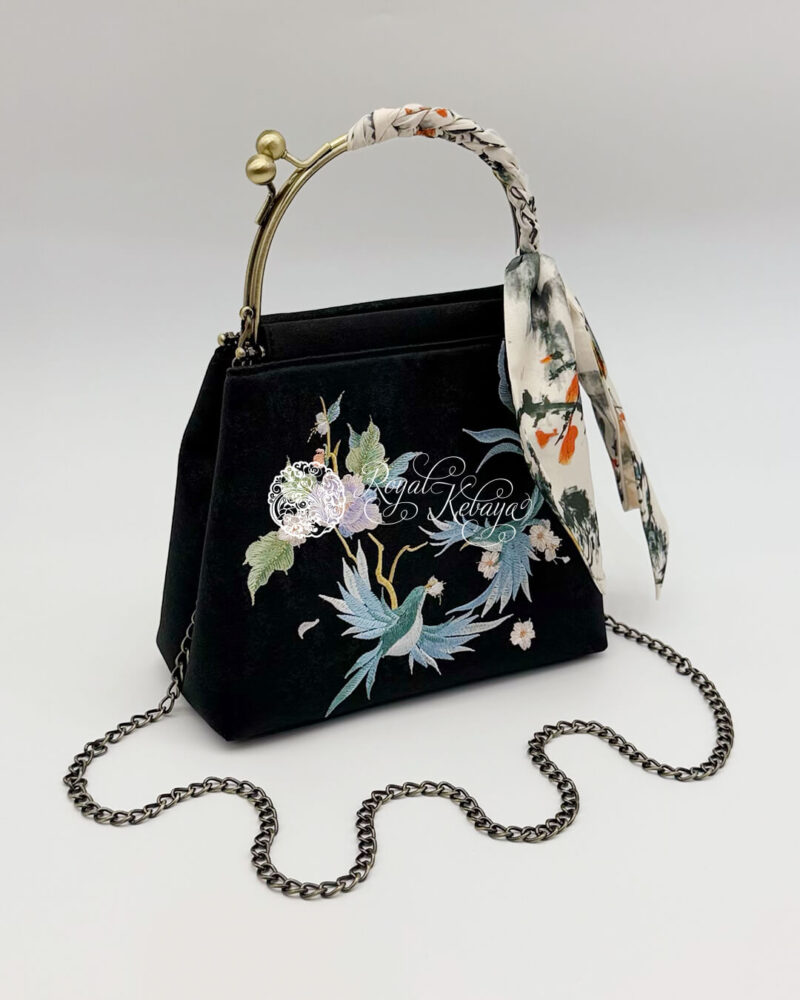 Rhea Handbag in Soft Black