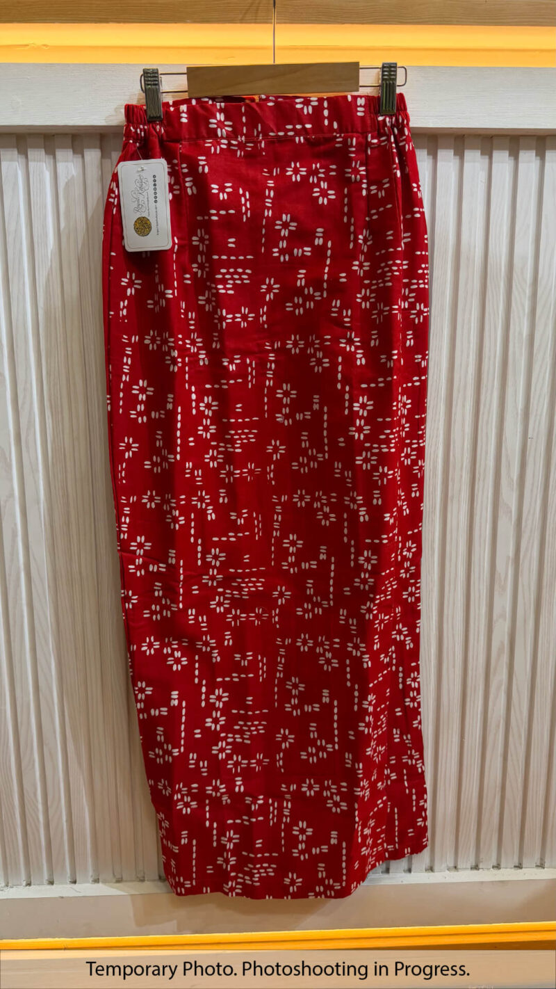 Anum Easywear Tube Skirt in Flag Red