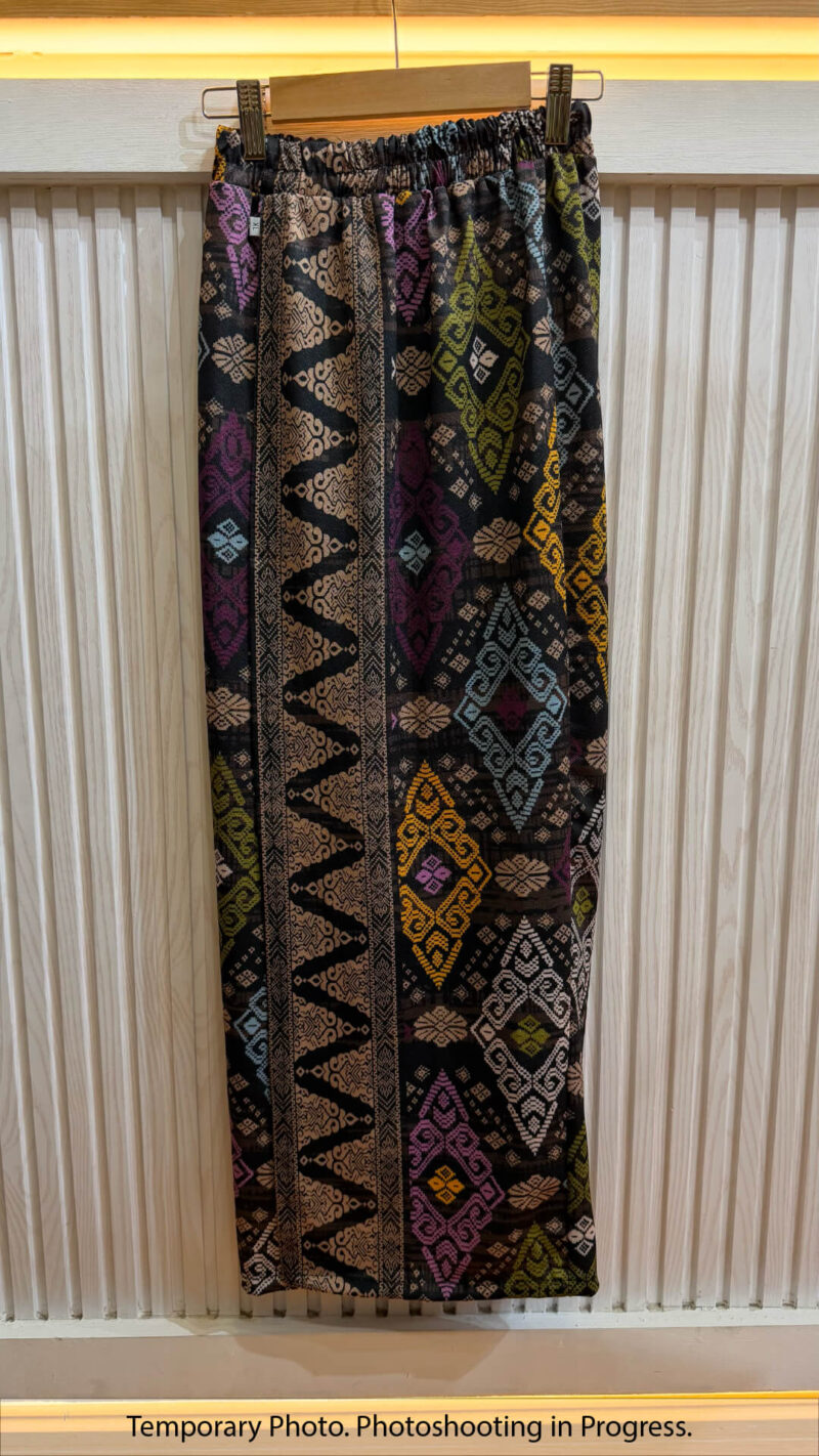 Pratista Easywear Stretch Tube Skirt in Coffee Bean and Navajo White