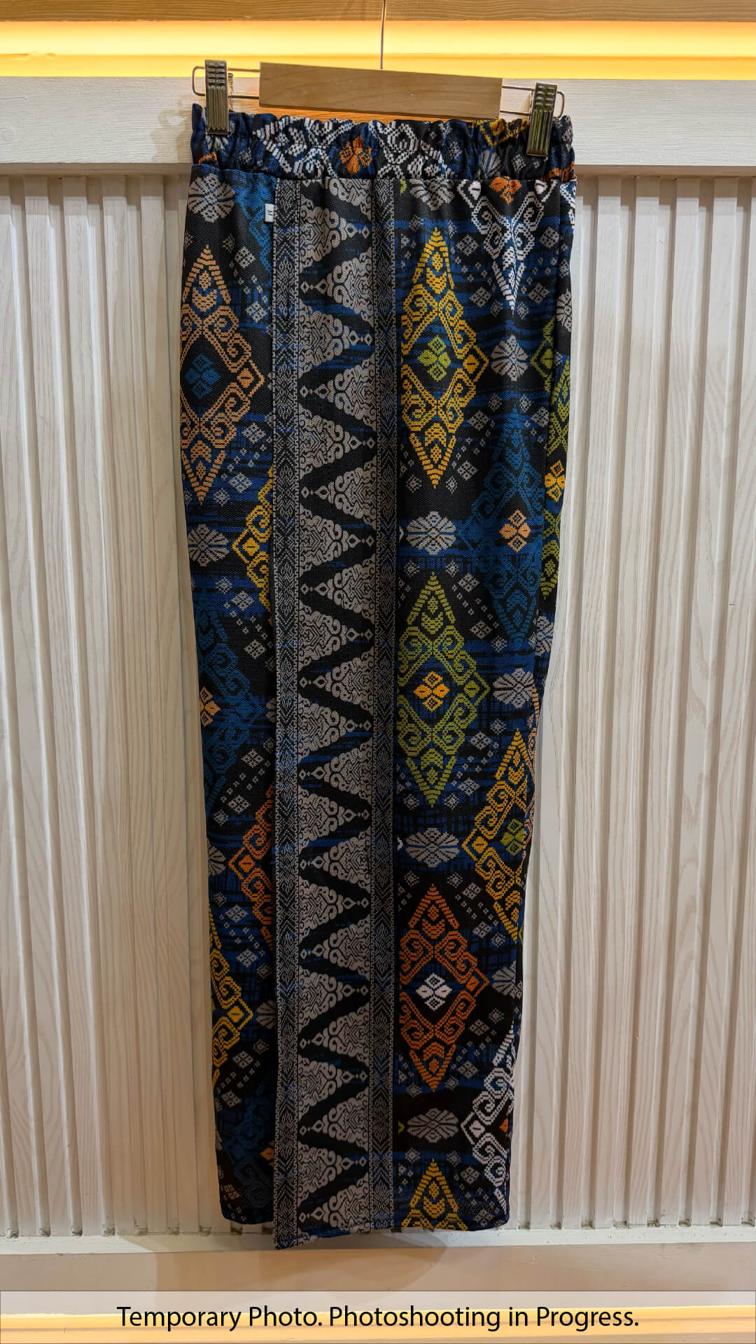 Pratista Easywear Stretch Tube Skirt in Oxford Navy and Antique White