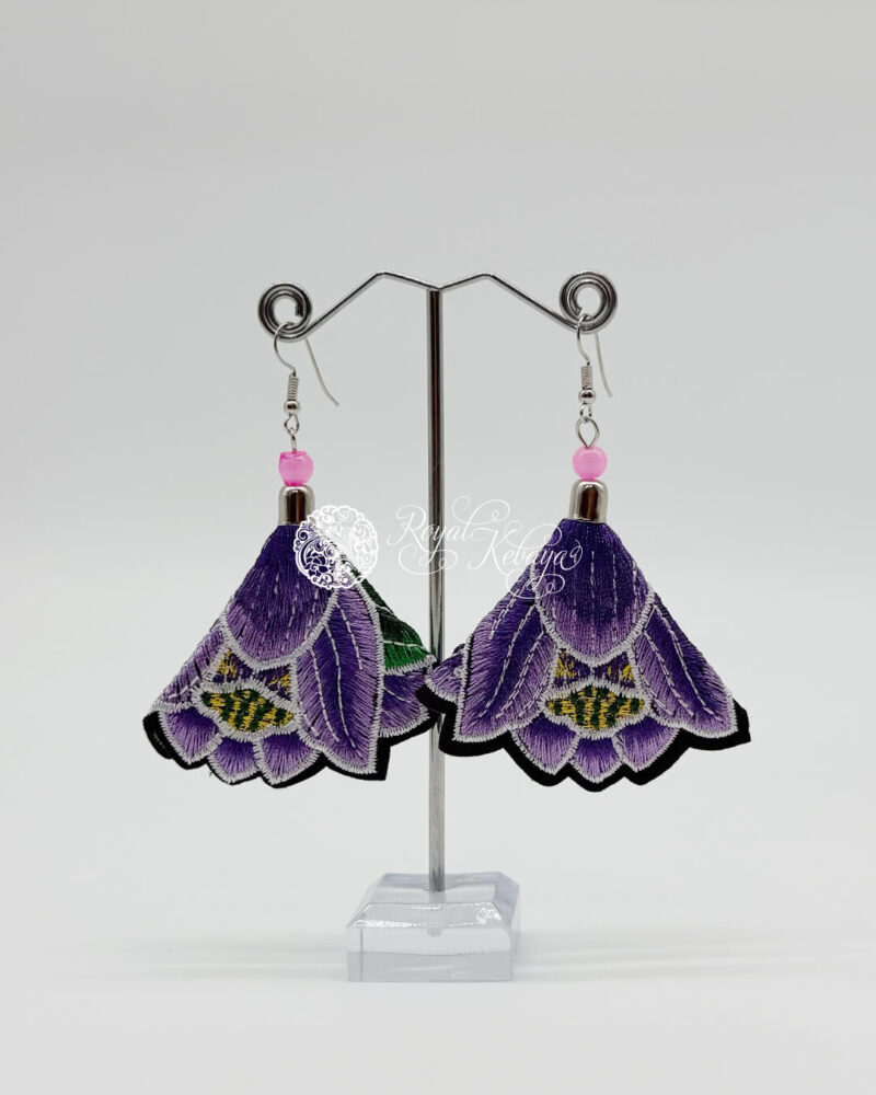 Pao Dangle Earrings in Dusty Lavender and India Green
