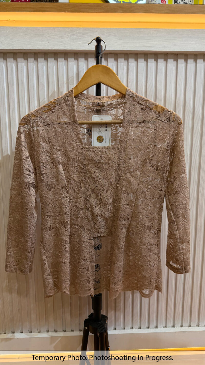 Saira in Almond Silk