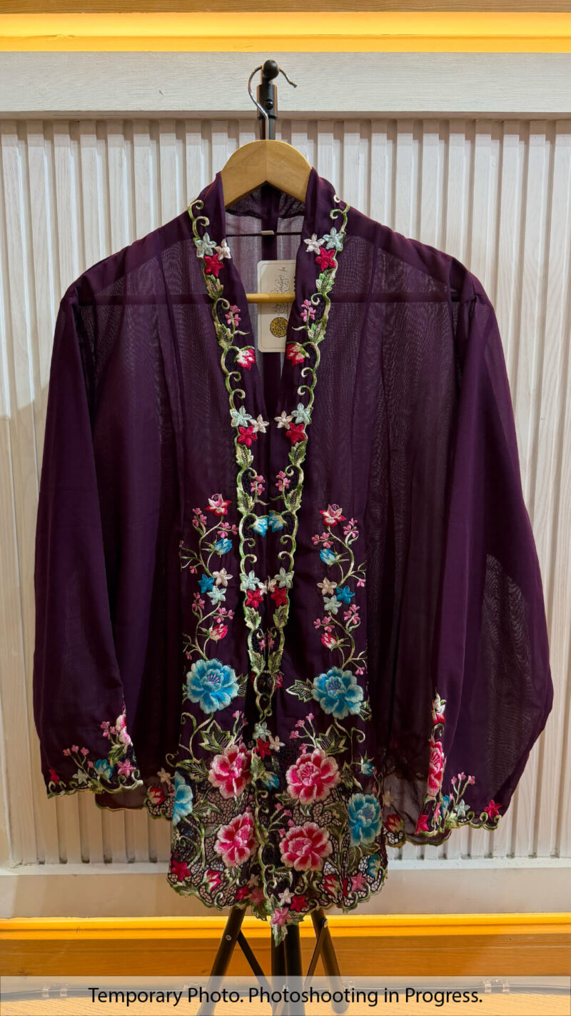 Dhiya Kebaya in Midnigh Violet and Raspberry Red
