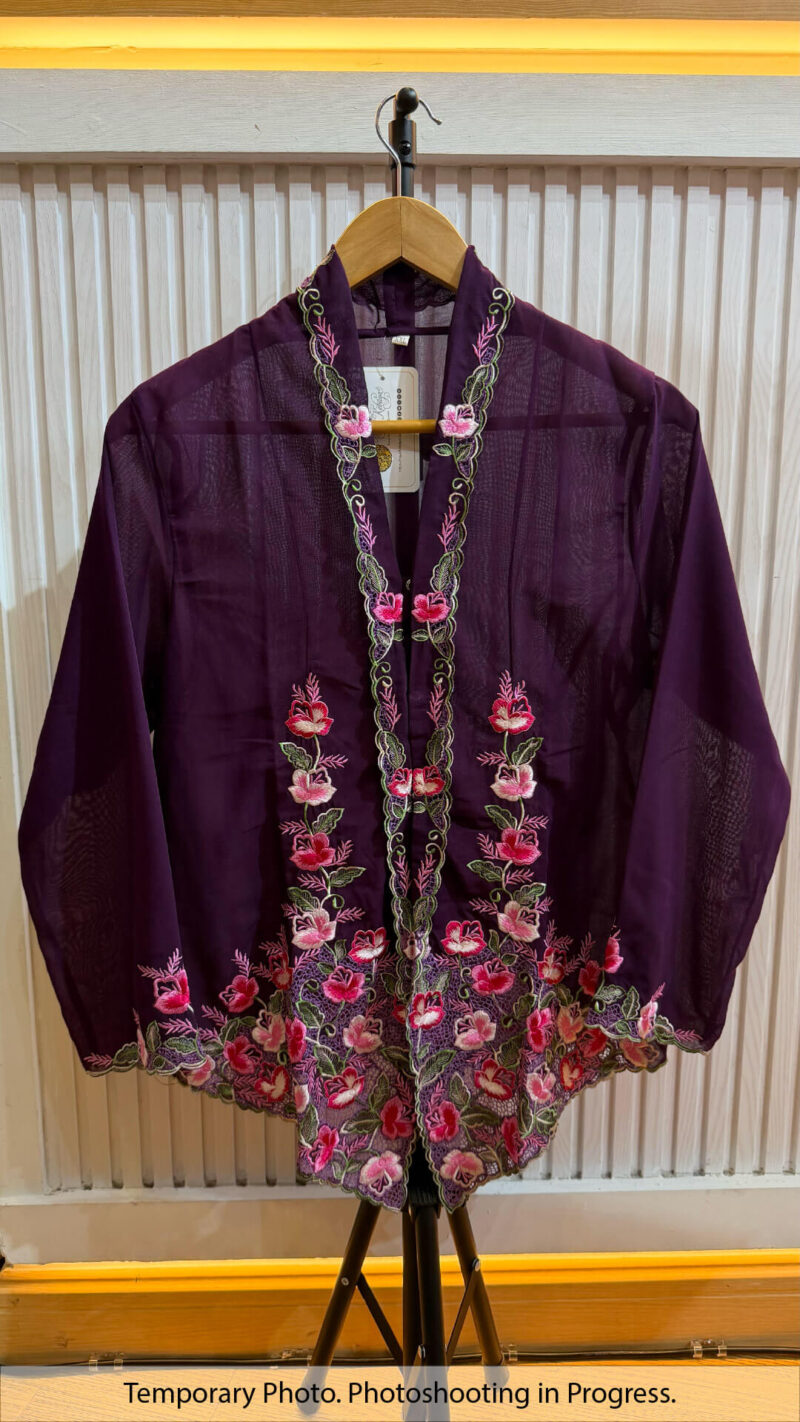 Hana Kebaya in Midnigh Violet and Raspberry Pink