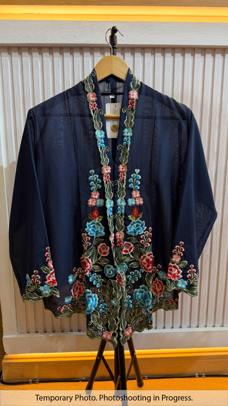 Orlanda Nyonya Kebaya in Space Indigo and Deep Crimson