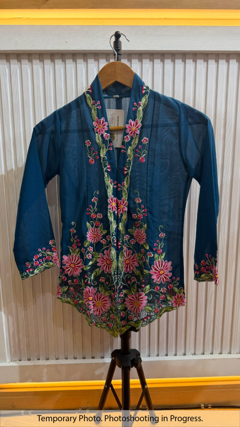 Batrisyia Nyonya Kebaya in Yale Blue and Raspberry Red