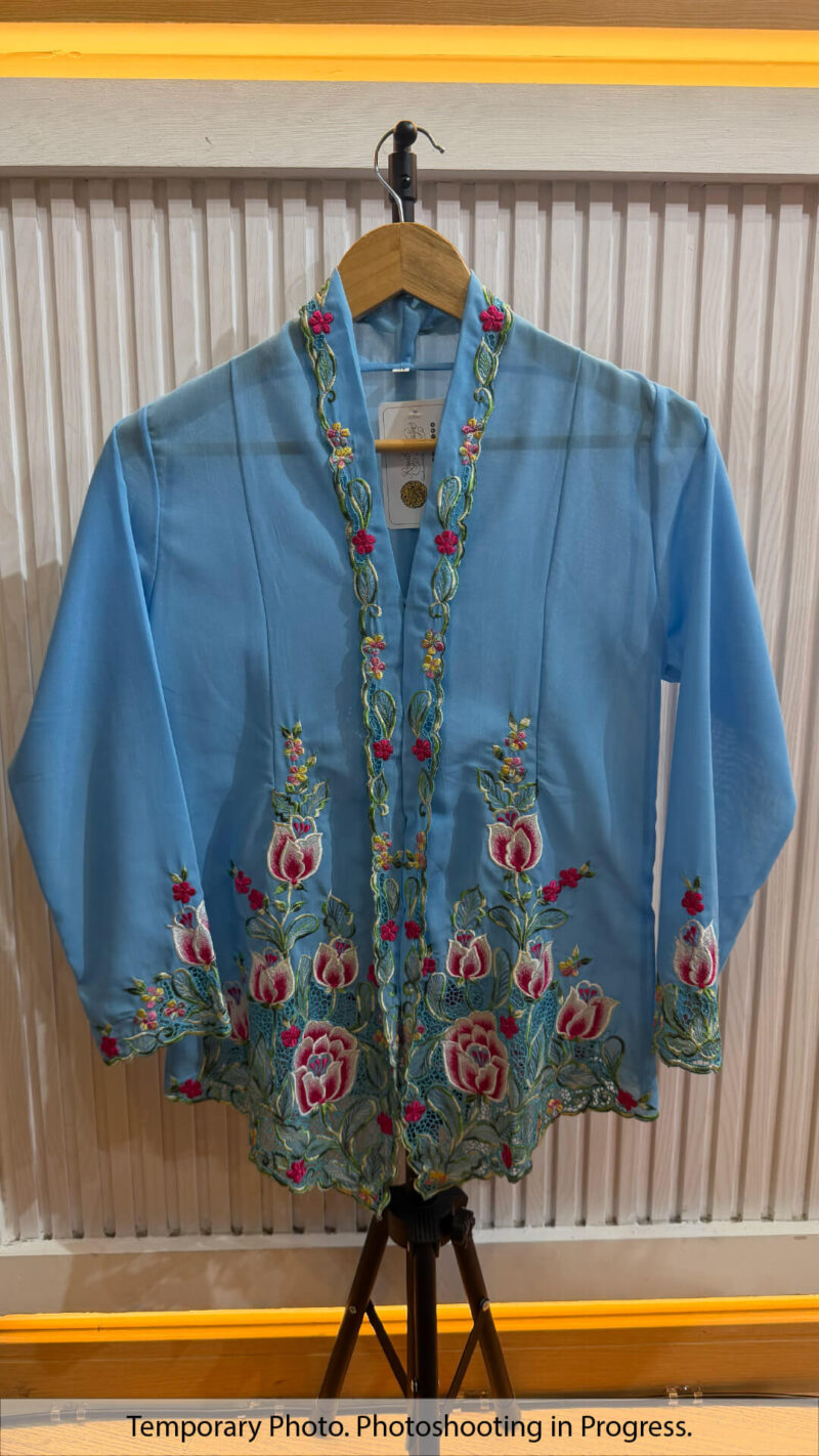 Obelia Nyonya Kebaya in Cool Sky and Rose Punch