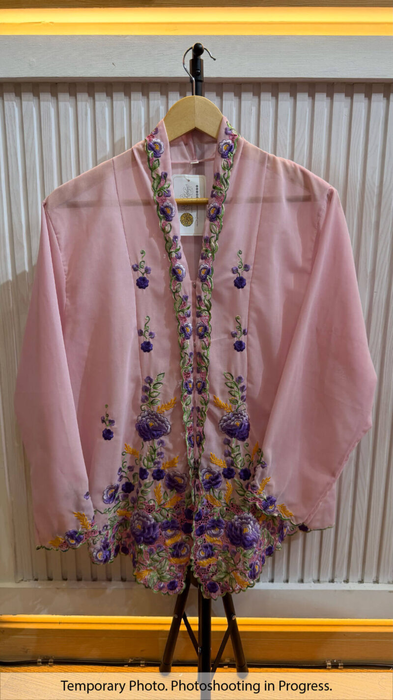 Indartusa Nyonya Kebaya in Lavender Blush and Indigo