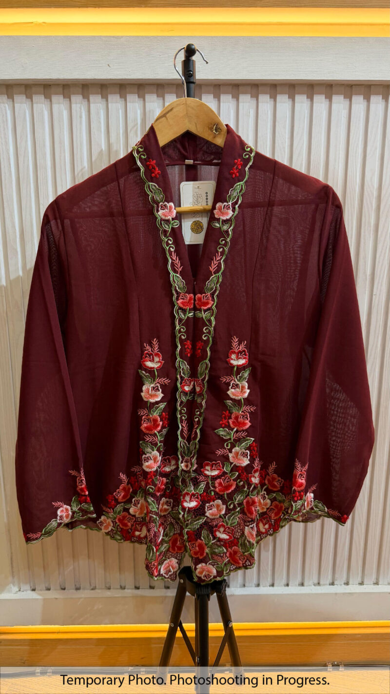 Gemma Nyonya Kebaya in Night Bordeaux and Brick Red
