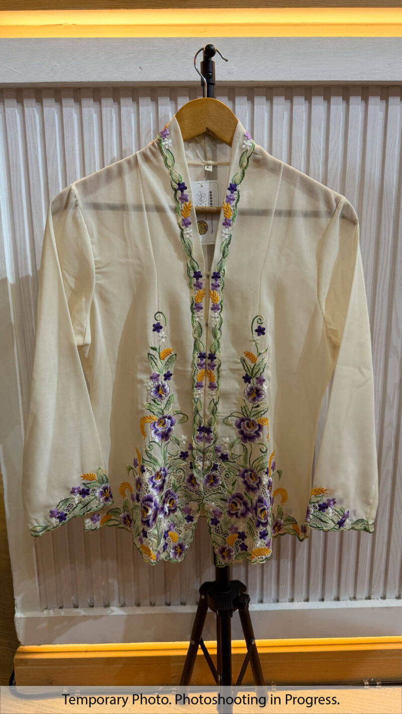 Gabrielle Nyonya Kebaya in Floral White and Indigo