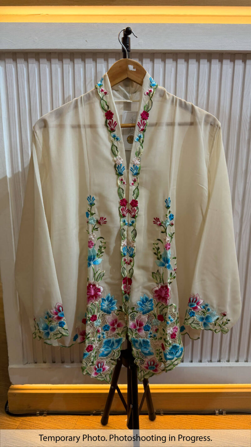 Jelita Nyonya Kebaya in Floral White and Sky Surge