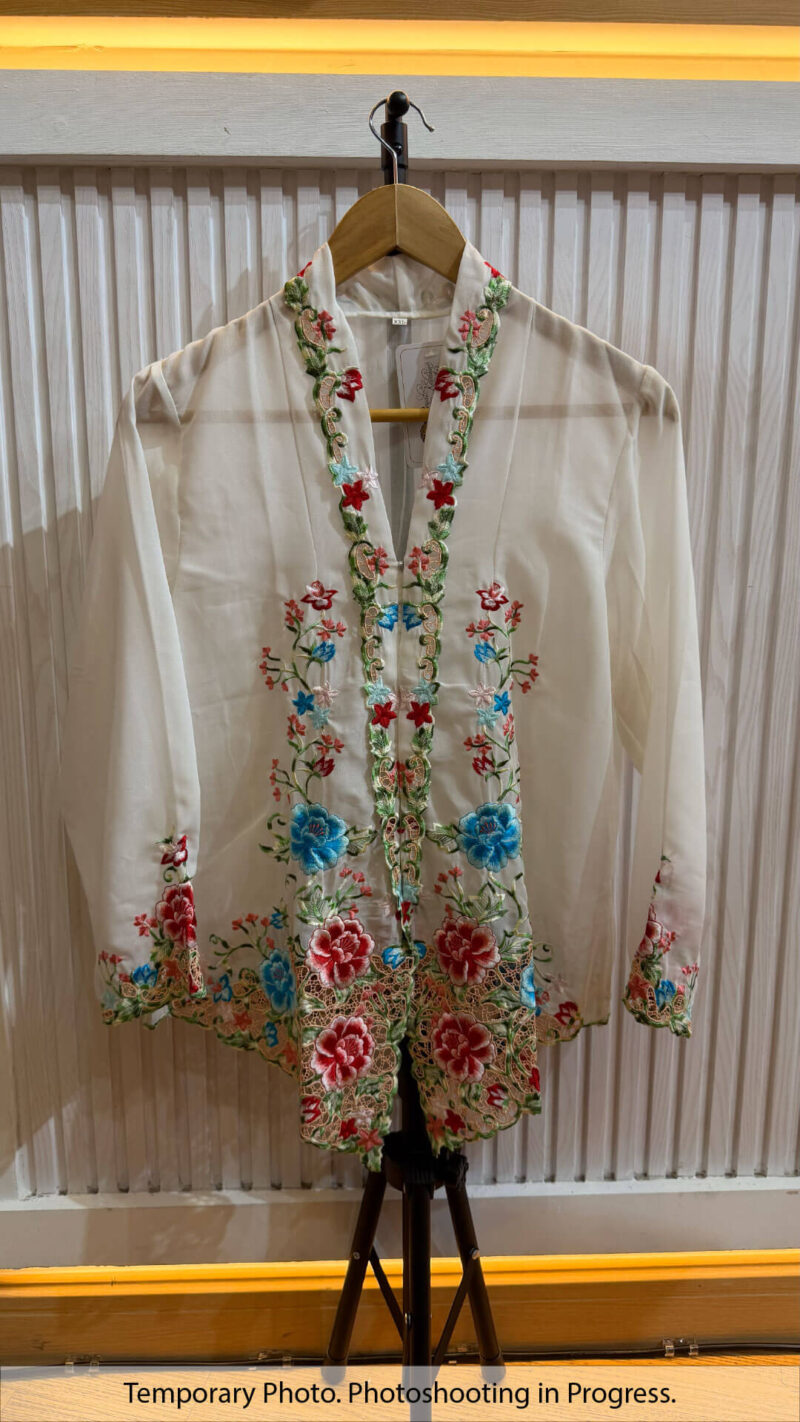 Nafisah Nyonya Kebaya in Porcelain and Sky Surge