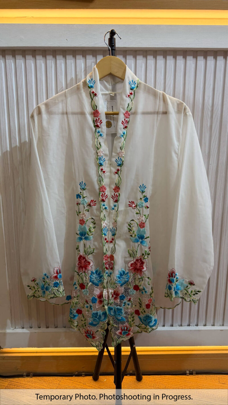 Owais Nyonya Kebaya in Porcelain and Sky Surge