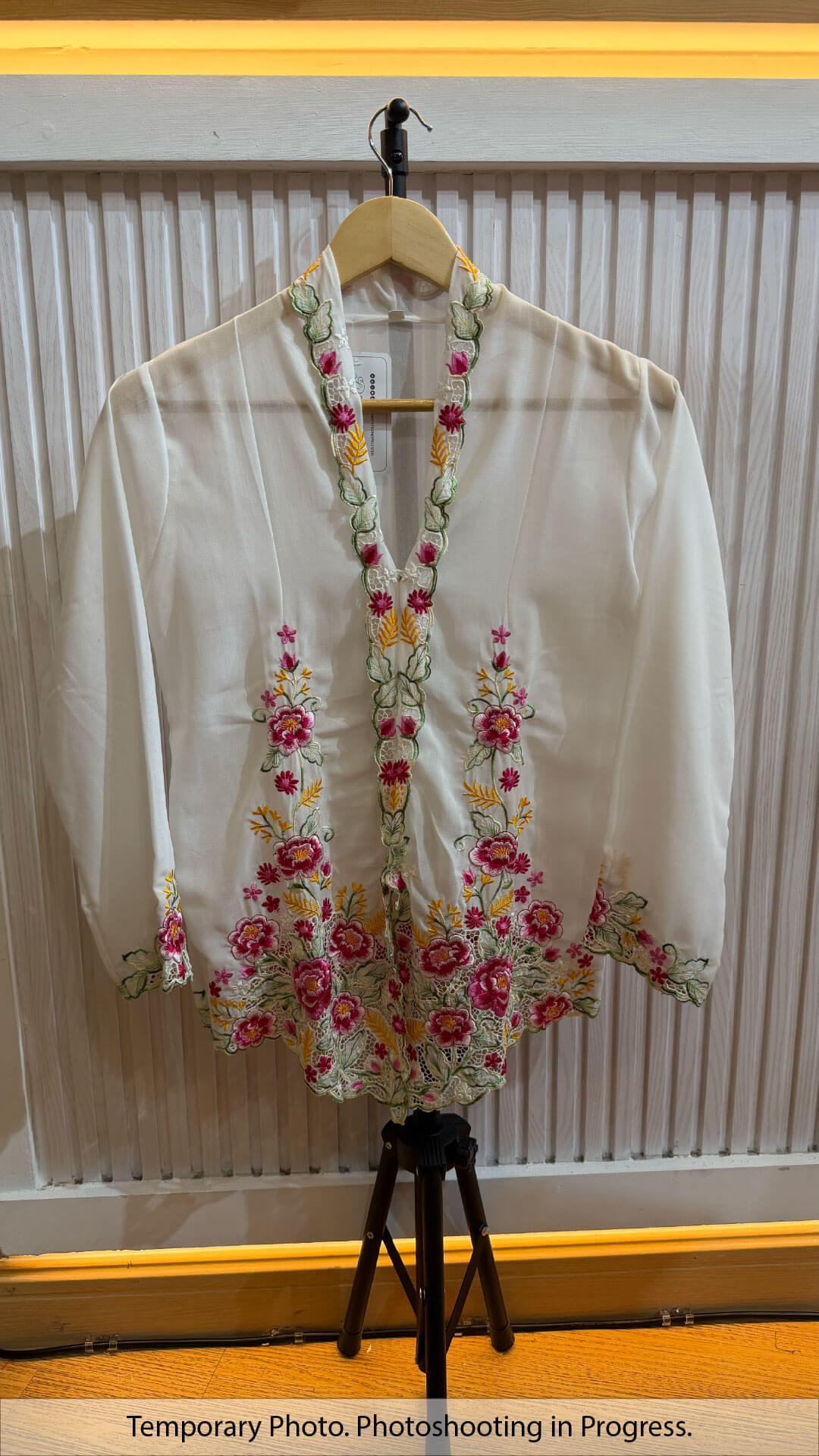 Sheridan Nyonya Kebaya in Porcelain and Cherry Rose