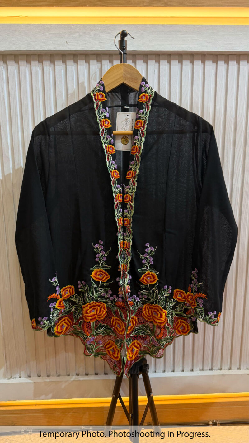 Aalina Nyonya Kebaya in Cabon Black and Flame Orange