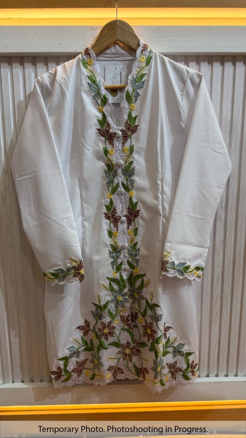 Izara Kebaya in White