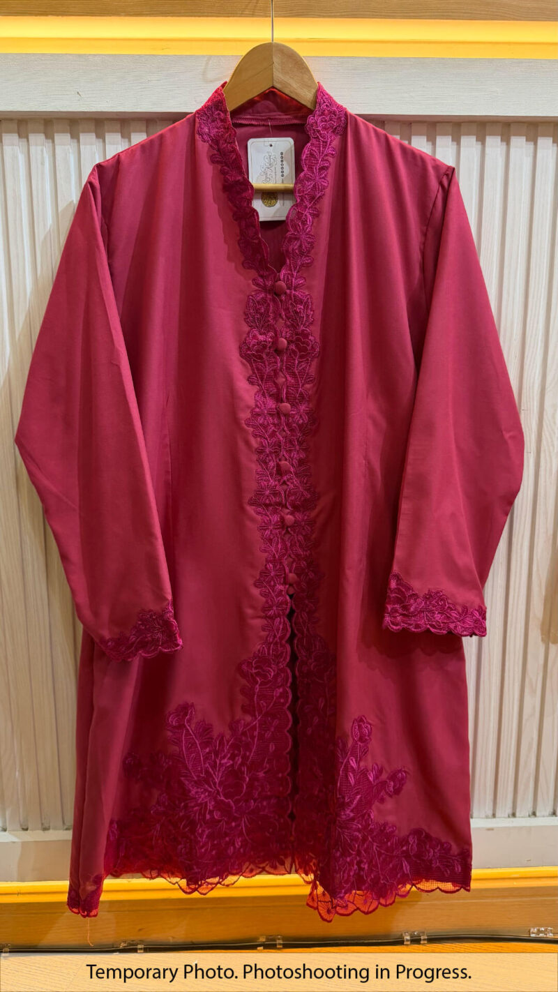 Liliana Kebaya in Vintage Berry