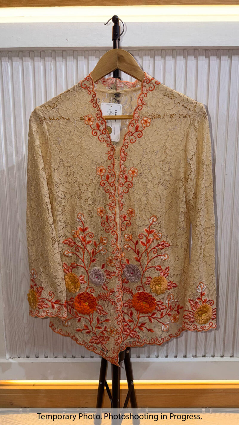 Elvedina Nyonya Kebaya in Champagne and Spicy Paprika