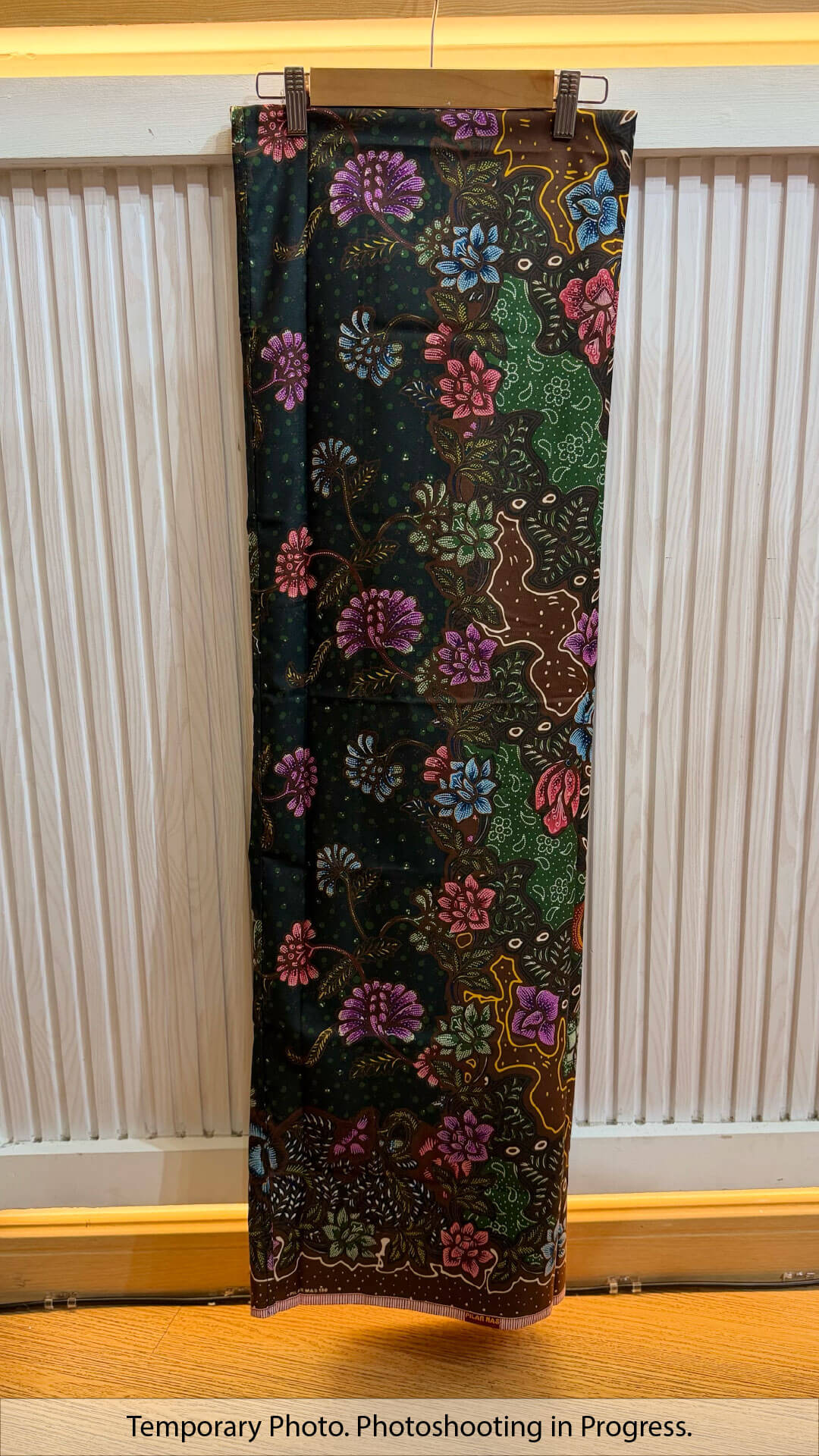 Eyra Tube-Sewn Wrap Skirt Hunter Green and Coffee Bean