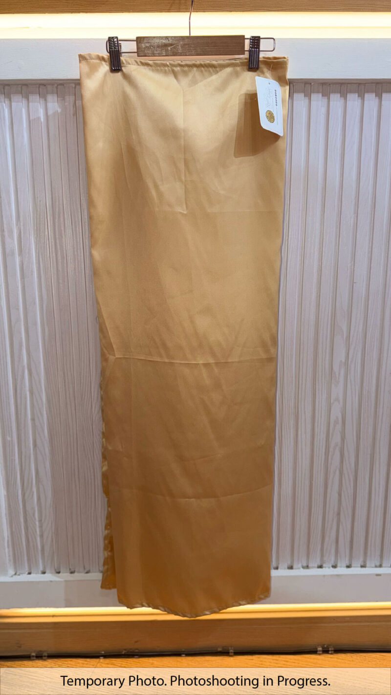 Hisana Fixed-Base Wrap Skirt in Navajo White
